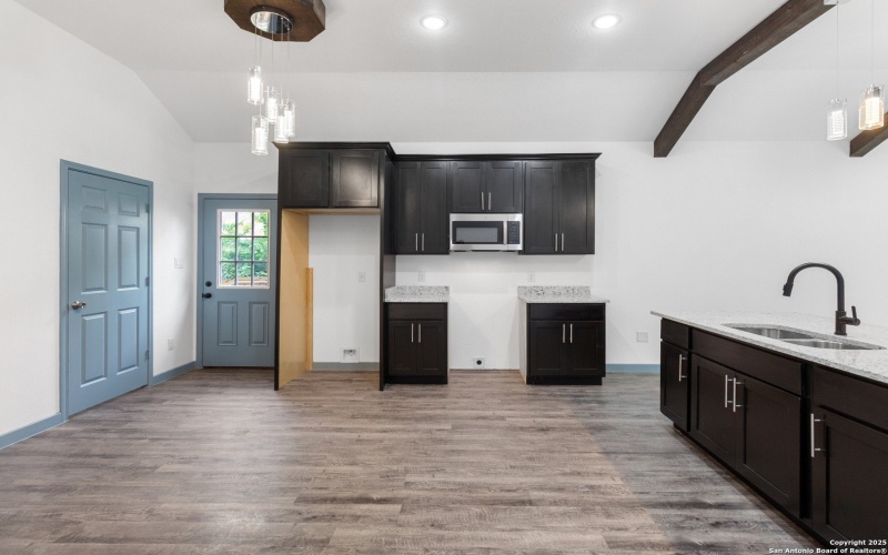 241 Hawthorne, San Antonio, TX 78214, 3 Bedrooms Bedrooms, ,2 BathroomsBathrooms,Residential,For Sale,241 Hawthorne,0,1872907