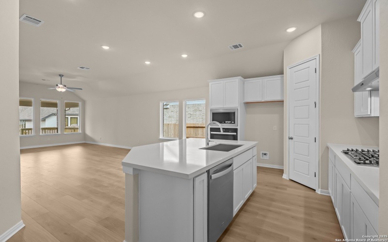 1852 Bighorn Trail, New Braunfels, TX 78132, 4 Bedrooms Bedrooms, ,2 BathroomsBathrooms,Residential,For Sale,1852 Bighorn Trail,0,1873062