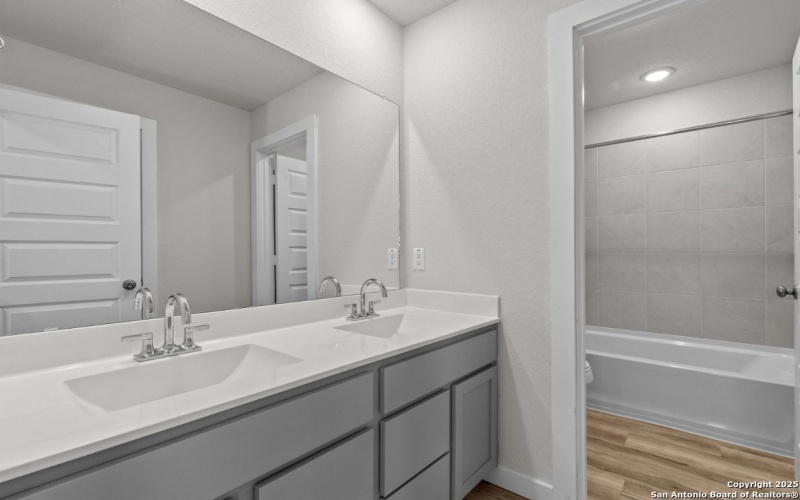 12403 Hurdlebrink Ranch, San Antonio, TX 78245, 5 Bedrooms Bedrooms, ,3 BathroomsBathrooms,Residential,For Sale,12403 Hurdlebrink Ranch,0,1879286