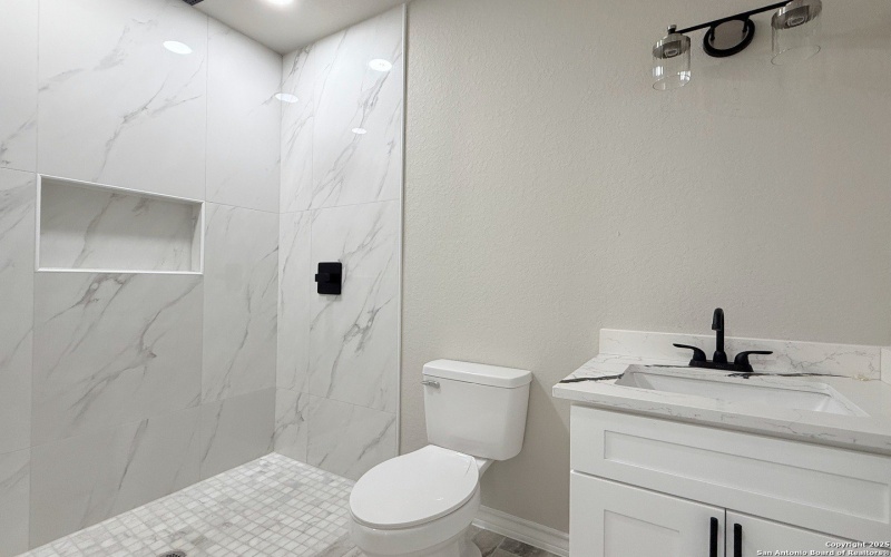 419 N San Ignacio Ave, San Antonio, TX 78228, 4 Bedrooms Bedrooms, ,3 BathroomsBathrooms,Residential,For Sale,419 N San Ignacio Ave,0,1881275