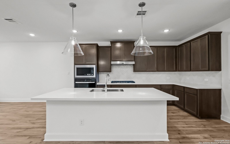 1860 Bighorn Trail, New Braunfels, TX 78132, 4 Habitaciones Habitaciones , ,3 BañosBaños,Residential,En Venta,1860 Bighorn Trail,0,1881781