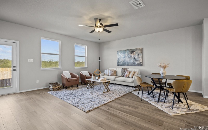 3457 Meteor Night, Converse, TX 78109, 4 Habitaciones Habitaciones , ,3 BañosBaños,Residential,En Venta,3457 Meteor Night,0,1881809