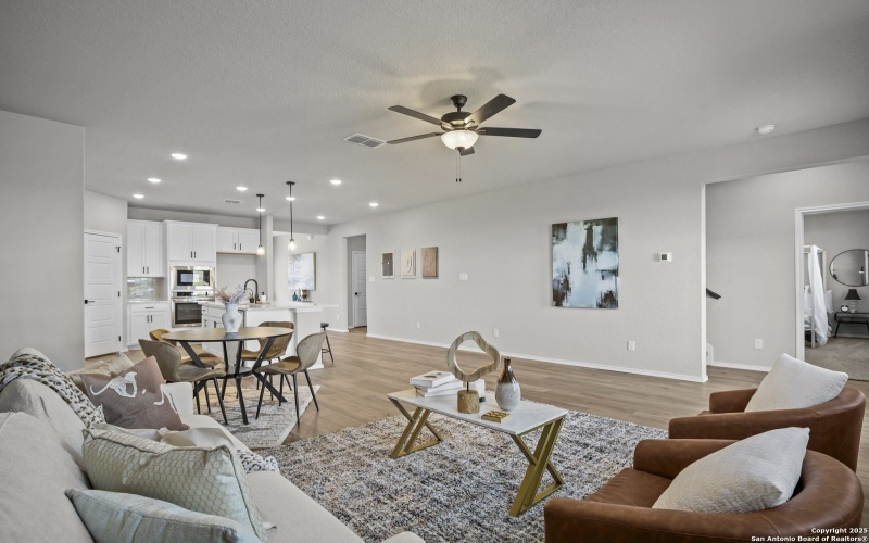 3457 Meteor Night, Converse, TX 78109, 4 Habitaciones Habitaciones , ,3 BañosBaños,Residential,En Venta,3457 Meteor Night,0,1881809