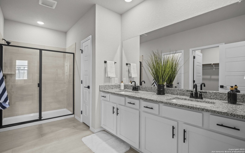 3457 Meteor Night, Converse, TX 78109, 4 Habitaciones Habitaciones , ,3 BañosBaños,Residential,En Venta,3457 Meteor Night,0,1881809