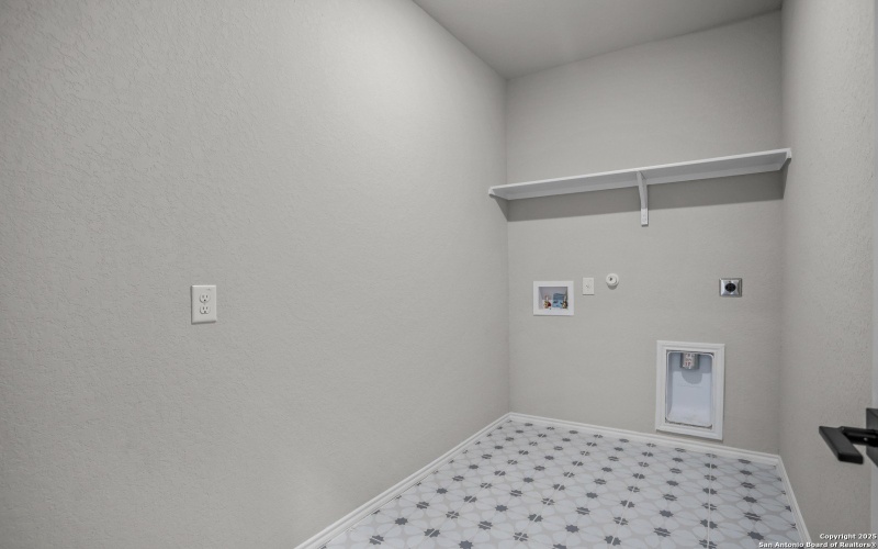 3457 Meteor Night, Converse, TX 78109, 4 Habitaciones Habitaciones , ,3 BañosBaños,Residential,En Venta,3457 Meteor Night,0,1881809