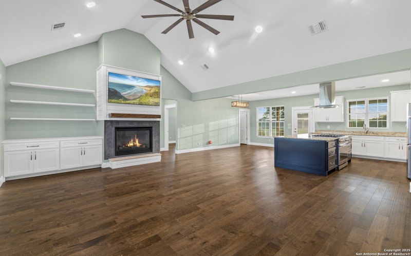 967 County Road 355, Hondo, TX 78861, 3 Bedrooms Bedrooms, ,2 BathroomsBathrooms,Residential,For Sale,967 County Road 355,0,1885959