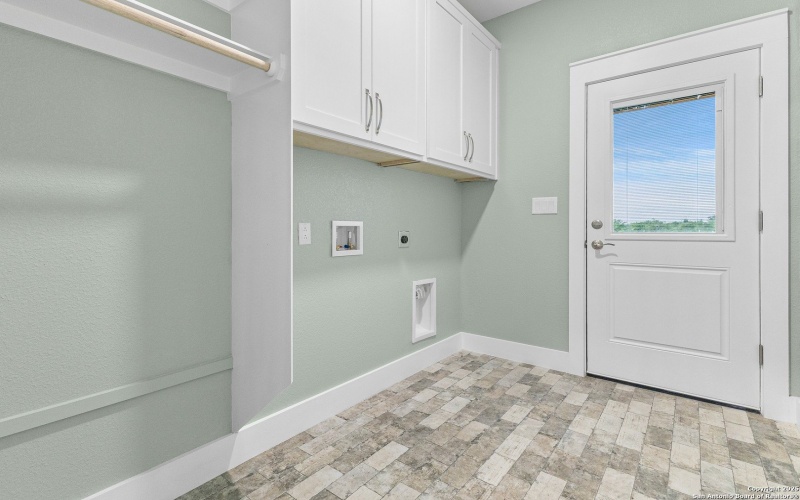 967 County Road 355, Hondo, TX 78861, 3 Bedrooms Bedrooms, ,2 BathroomsBathrooms,Residential,For Sale,967 County Road 355,0,1885959