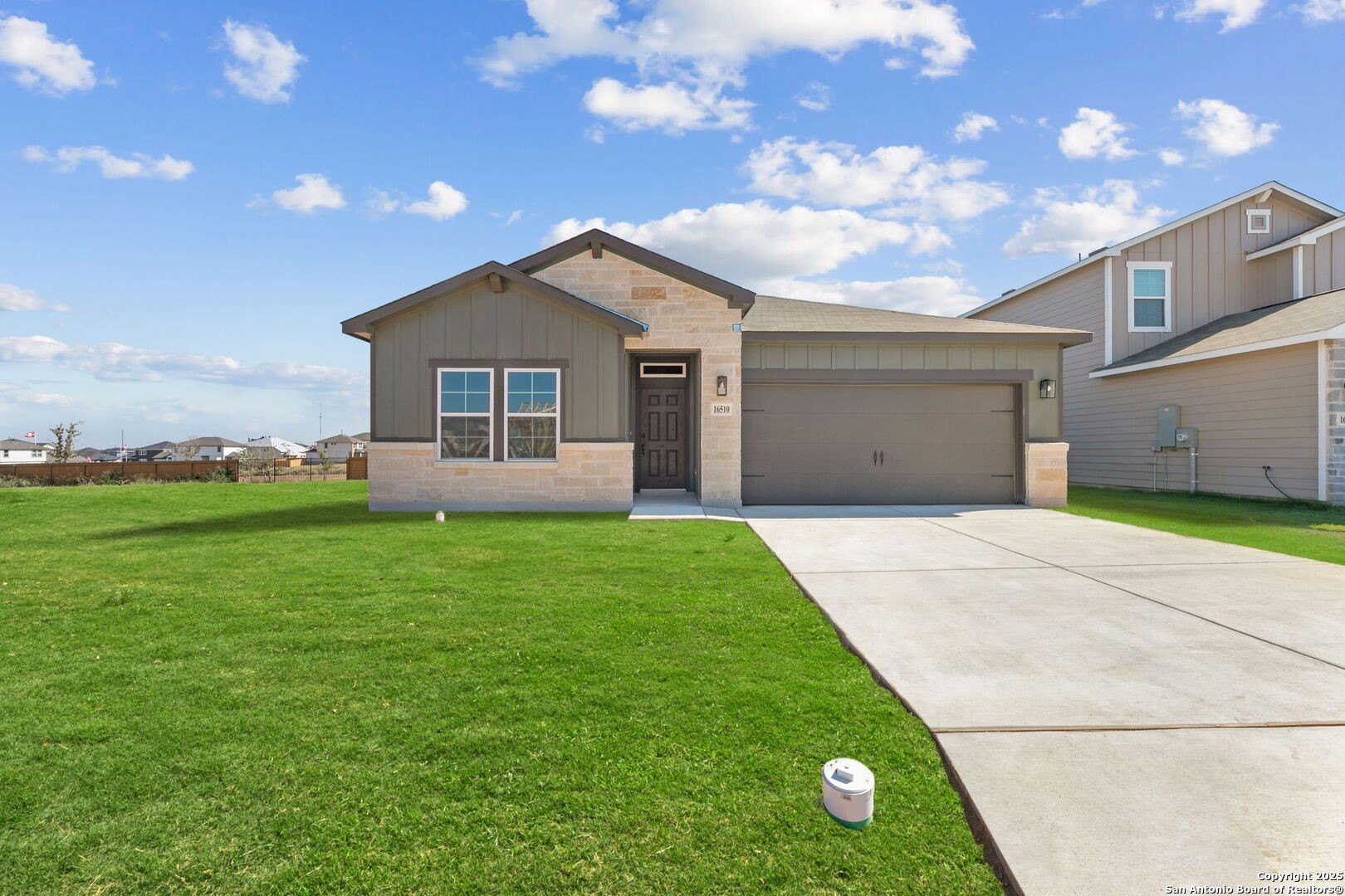 16510 Red Pine, Elmendorf, TX 78112, 4 Habitaciones Habitaciones , ,2 BañosBaños,Residential,En Venta,16510 Red Pine,0,1886531