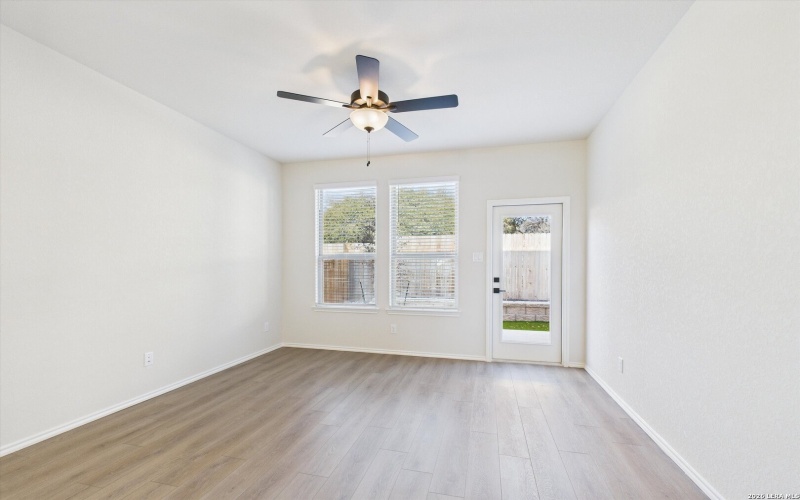 1018 W 1604 N Unit 202, San Antonio, TX 78251, 4 Bedrooms Bedrooms, ,2 BathroomsBathrooms,Residential,For Sale,1018 W 1604 N Unit 202,0,1886546