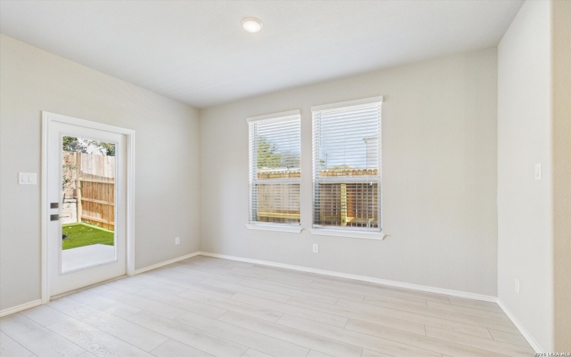 1018 W 1604 N Unit 203, San Antonio, TX 78251, 3 Habitaciones Habitaciones , ,2 BañosBaños,Residential,En Venta,1018 W 1604 N Unit 203,0,1886547