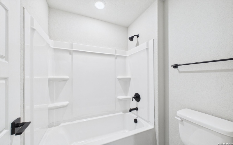 1018 W 1604 N Unit 203, San Antonio, TX 78251, 3 Habitaciones Habitaciones , ,2 BañosBaños,Residential,En Venta,1018 W 1604 N Unit 203,0,1886547