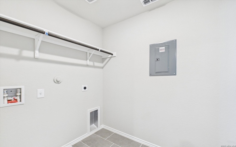 1018 W 1604 N Unit 203, San Antonio, TX 78251, 3 Habitaciones Habitaciones , ,2 BañosBaños,Residential,En Venta,1018 W 1604 N Unit 203,0,1886547