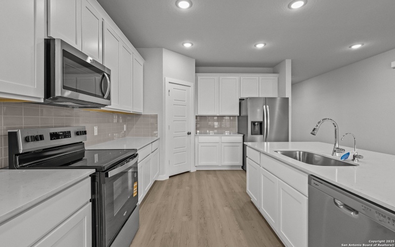 7839 COFFEE MILL, San Antonio, TX 78252, 4 Bedrooms Bedrooms, ,2 BathroomsBathrooms,Residential,For Sale,7839 COFFEE MILL,0,1890904