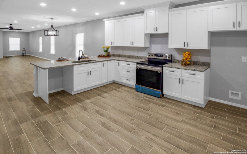 1416 Skyline Hills, Canyon Lake, TX 78133, 3 Bedrooms Bedrooms, ,2 BathroomsBathrooms,Residential,For Sale,1416 Skyline Hills,0,1887771