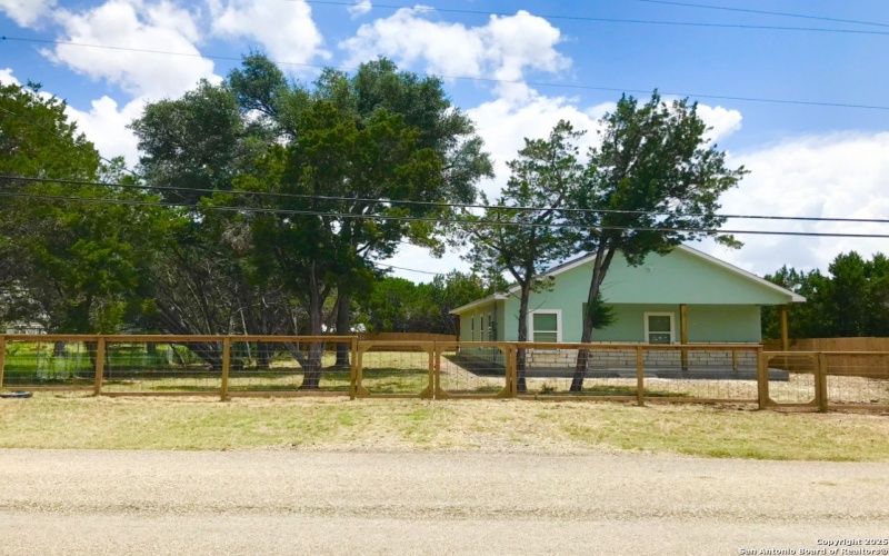 1416 Skyline Hills, Canyon Lake, TX 78133, 3 Bedrooms Bedrooms, ,2 BathroomsBathrooms,Residential,For Sale,1416 Skyline Hills,0,1887771