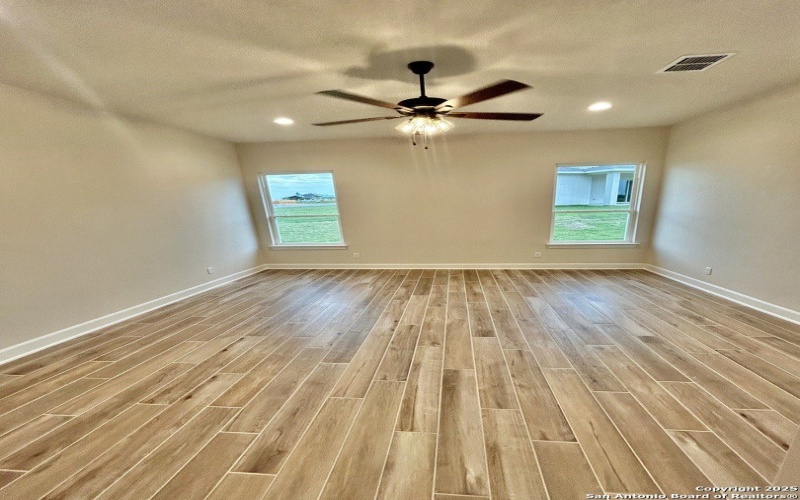 181 Pine Valley Dr, La Vernia, TX 78121, 3 Bedrooms Bedrooms, ,2 BathroomsBathrooms,Residential,For Sale,181 Pine Valley Dr,0,1893267