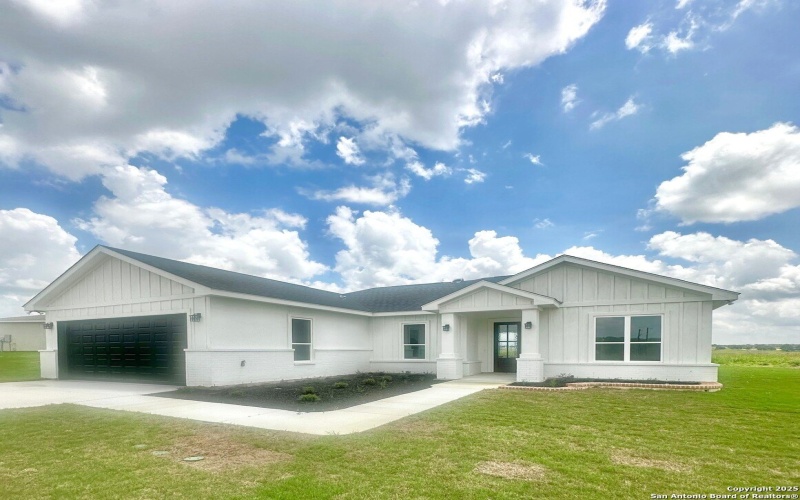 181 Pine Valley Dr, La Vernia, TX 78121, 3 Bedrooms Bedrooms, ,2 BathroomsBathrooms,Residential,For Sale,181 Pine Valley Dr,0,1893267