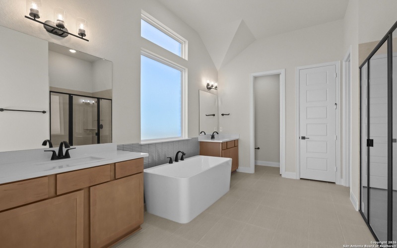 340 Hulda Trail, New Braunfels, TX 78130, 4 Habitaciones Habitaciones , ,3 BañosBaños,Residential,En Venta,340 Hulda Trail,0,1894109