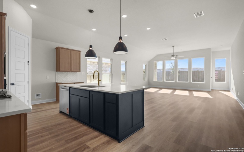 340 Hulda Trail, New Braunfels, TX 78130, 4 Habitaciones Habitaciones , ,3 BañosBaños,Residential,En Venta,340 Hulda Trail,0,1894109