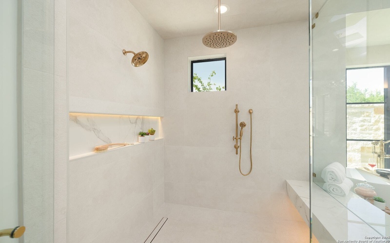 204 Easy Money, Boerne, TX 78006, 4 Habitaciones Habitaciones , ,5 BañosBaños,Residential,En Venta,204 Easy Money,0,1894569