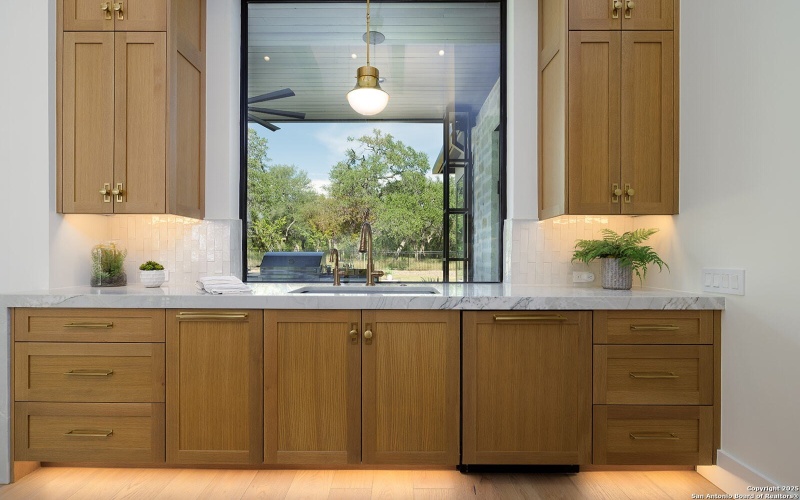 204 Easy Money, Boerne, TX 78006, 4 Habitaciones Habitaciones , ,5 BañosBaños,Residential,En Venta,204 Easy Money,0,1894569