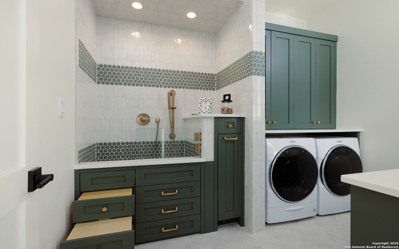 204 Easy Money, Boerne, TX 78006, 4 Habitaciones Habitaciones , ,5 BañosBaños,Residential,En Venta,204 Easy Money,0,1894569