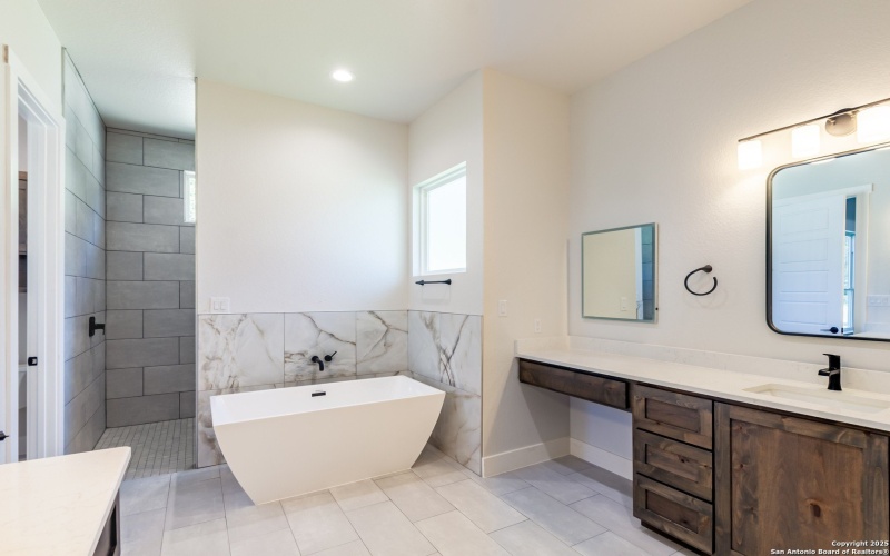 246 Timber Place, La Vernia, TX 78121, 4 Bedrooms Bedrooms, ,3 BathroomsBathrooms,Residential,For Sale,246 Timber Place,0,1894642