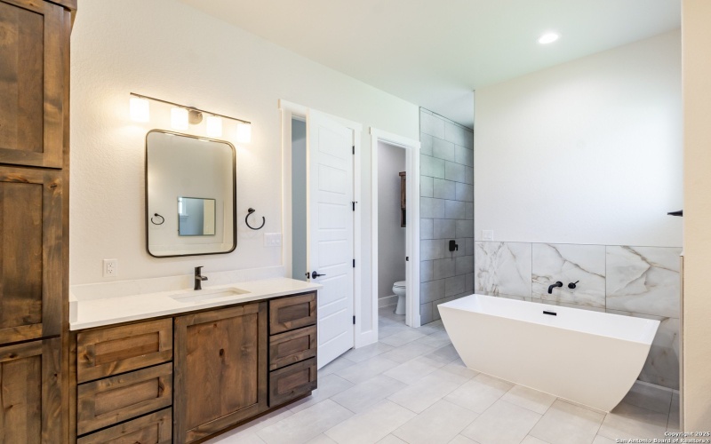 246 Timber Place, La Vernia, TX 78121, 4 Bedrooms Bedrooms, ,3 BathroomsBathrooms,Residential,For Sale,246 Timber Place,0,1894642