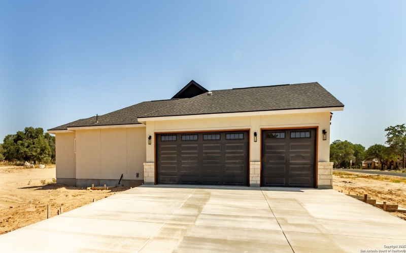 246 Timber Place, La Vernia, TX 78121, 4 Bedrooms Bedrooms, ,3 BathroomsBathrooms,Residential,For Sale,246 Timber Place,0,1894642