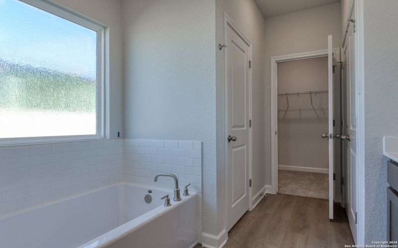 7049 Sycamore Hollow, San Antonio, TX 78252, 3 Bedrooms Bedrooms, ,2 BathroomsBathrooms,Residential,For Sale,7049 Sycamore Hollow,0,1894770