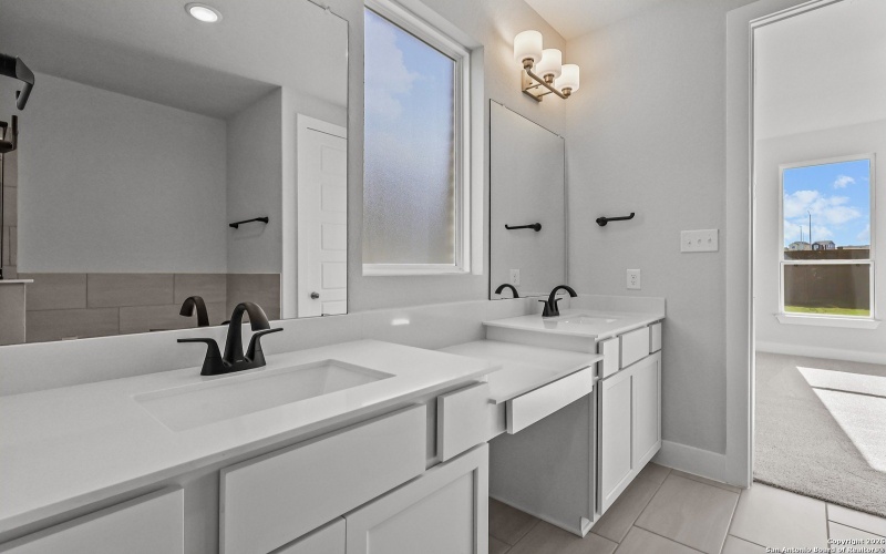 308 Hulda Trail, New Braunfels, TX 78130, 4 Habitaciones Habitaciones , ,3 BañosBaños,Residential,En Venta,308 Hulda Trail,0,1896508