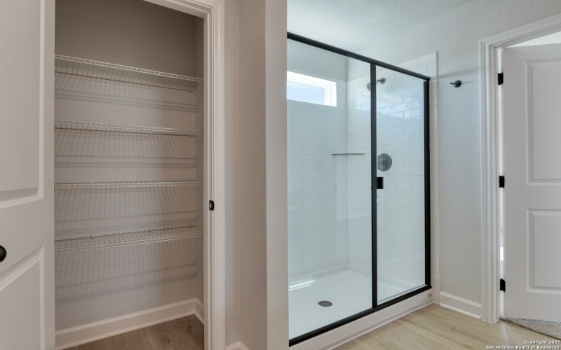 142 Beveridge, Seguin, TX 78155, 5 Bedrooms Bedrooms, ,3 BathroomsBathrooms,Residential,For Sale,142 Beveridge,0,1896634