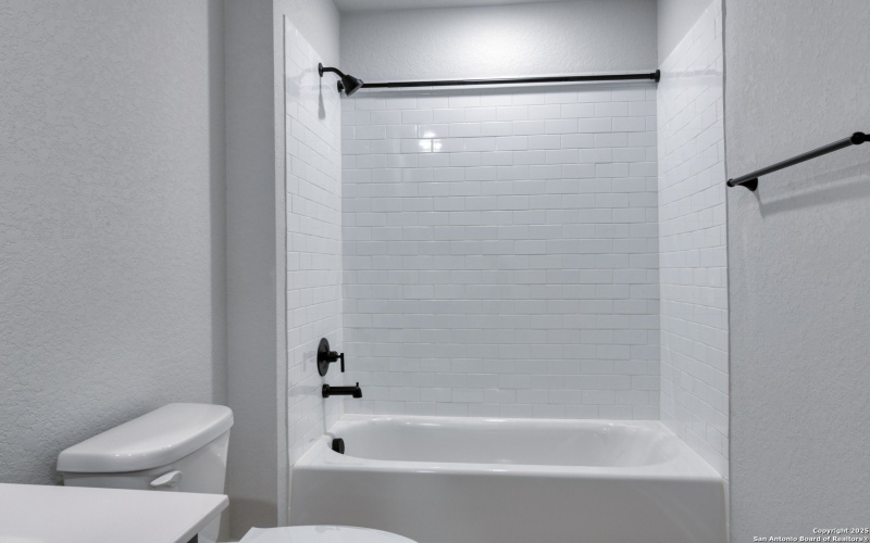 142 Beveridge, Seguin, TX 78155, 5 Bedrooms Bedrooms, ,3 BathroomsBathrooms,Residential,For Sale,142 Beveridge,0,1896634