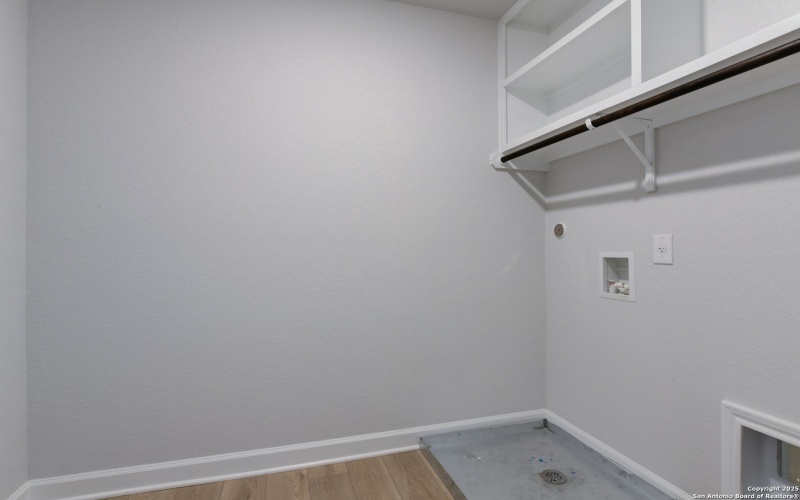 142 Beveridge, Seguin, TX 78155, 5 Bedrooms Bedrooms, ,3 BathroomsBathrooms,Residential,For Sale,142 Beveridge,0,1896634