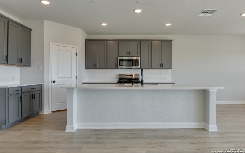 142 Beveridge, Seguin, TX 78155, 5 Bedrooms Bedrooms, ,3 BathroomsBathrooms,Residential,For Sale,142 Beveridge,0,1896634