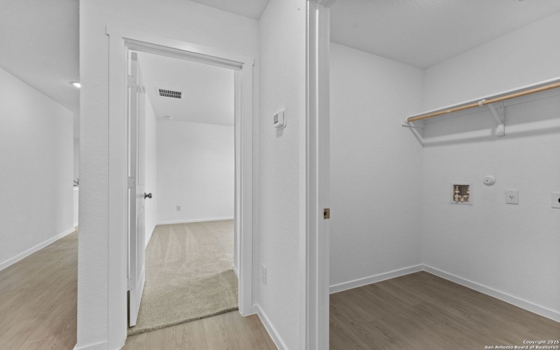 104 Autumn Trail, Floresville, TX 78114, 4 Habitaciones Habitaciones , ,2 BañosBaños,Residential,En Venta,104 Autumn Trail,0,1896032