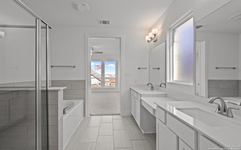 325 Hulda Trail, New Braunfels, TX 78130, 5 Habitaciones Habitaciones , ,3 BañosBaños,Residential,En Venta,325 Hulda Trail,0,1896739