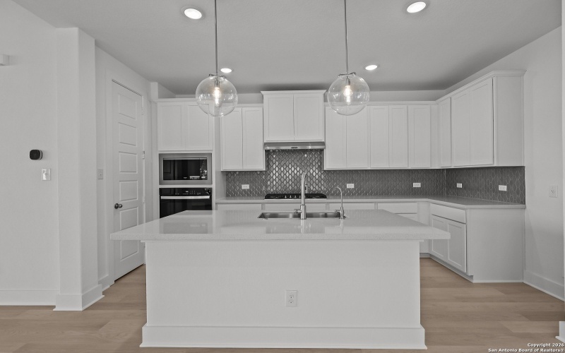 325 Hulda Trail, New Braunfels, TX 78130, 5 Habitaciones Habitaciones , ,3 BañosBaños,Residential,En Venta,325 Hulda Trail,0,1896739