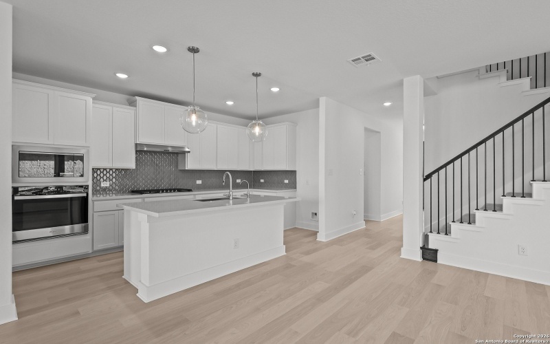 325 Hulda Trail, New Braunfels, TX 78130, 5 Habitaciones Habitaciones , ,3 BañosBaños,Residential,En Venta,325 Hulda Trail,0,1896739