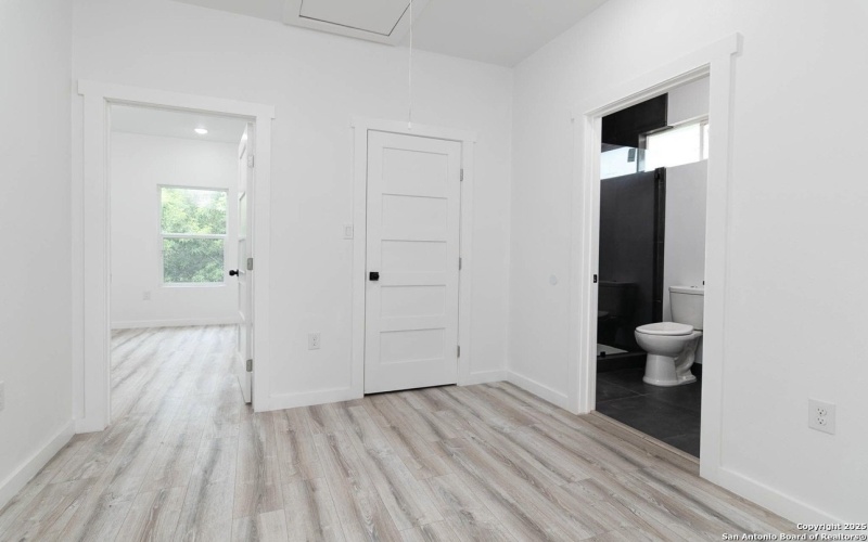 1339 Schley Avenue, San Antonio, TX 78210, 3 Habitaciones Habitaciones , ,2 BañosBaños,Residential,En Venta,1339 Schley Avenue,0,1896894