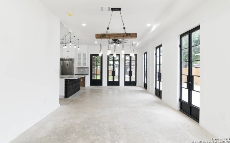 1339 Schley Avenue, San Antonio, TX 78210, 3 Habitaciones Habitaciones , ,2 BañosBaños,Residential,En Venta,1339 Schley Avenue,0,1896894