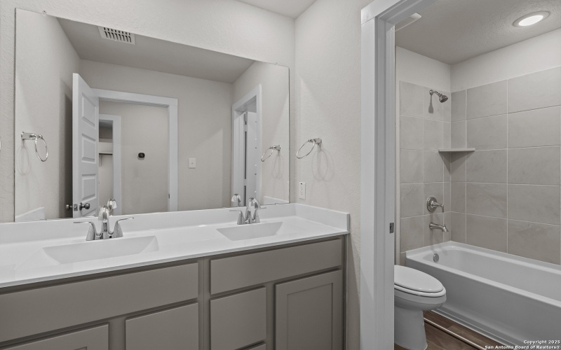 2518 RAMBO DRIVE, San Antonio, TX 78224, 4 Habitaciones Habitaciones , ,2 BañosBaños,Residential,En Venta,2518 RAMBO DRIVE,0,1897048