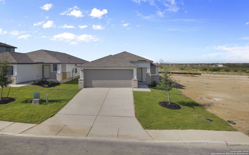 4962 Don Julio, San Antonio, TX 78222, 3 Bedrooms Bedrooms, ,2 BathroomsBathrooms,Residential,For Sale,4962 Don Julio,0,1906727