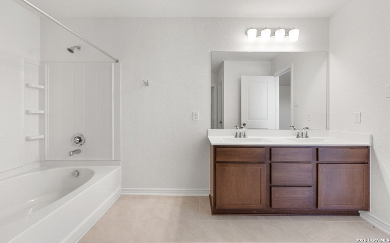 3909 Woodside Dr, Seguin, TX 78155, 3 Bedrooms Bedrooms, ,2 BathroomsBathrooms,Residential,For Sale,3909 Woodside Dr,0,1908066