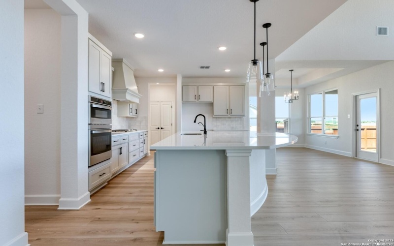 178 Annette Drive, Castroville, TX 78009, 5 Bedrooms Bedrooms, ,5 BathroomsBathrooms,Residential,For Sale,178 Annette Drive,0,1898845