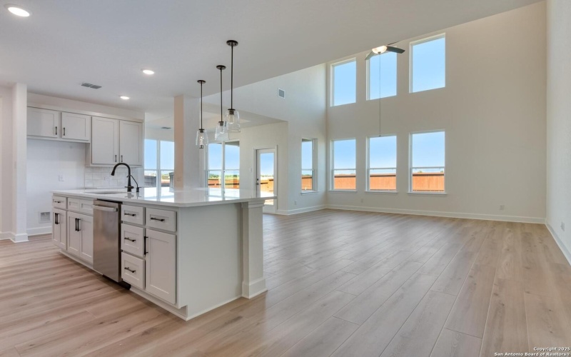 178 Annette Drive, Castroville, TX 78009, 5 Bedrooms Bedrooms, ,5 BathroomsBathrooms,Residential,For Sale,178 Annette Drive,0,1898845