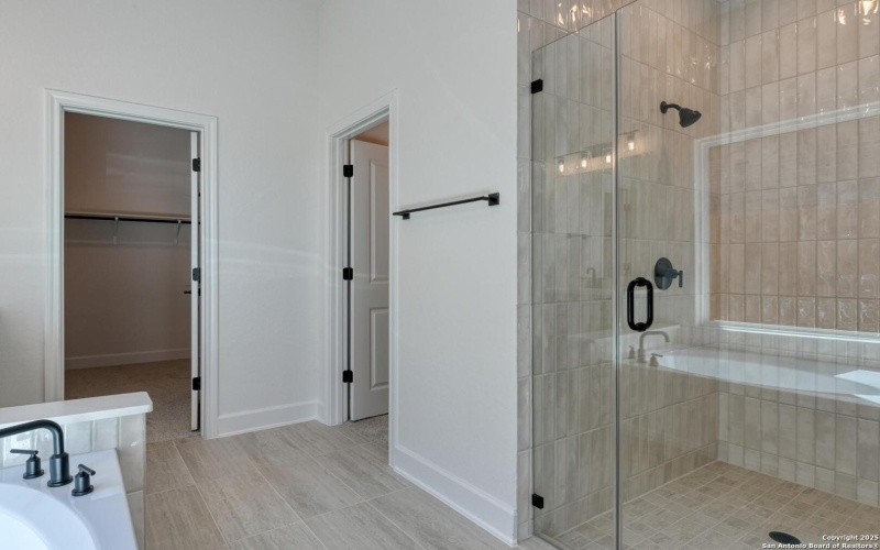 178 Annette Drive, Castroville, TX 78009, 5 Bedrooms Bedrooms, ,5 BathroomsBathrooms,Residential,For Sale,178 Annette Drive,0,1898845