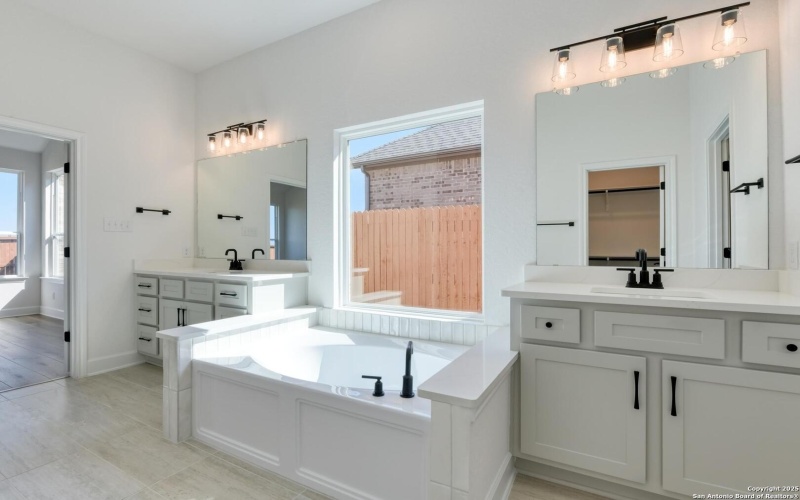 178 Annette Drive, Castroville, TX 78009, 5 Bedrooms Bedrooms, ,5 BathroomsBathrooms,Residential,For Sale,178 Annette Drive,0,1898845