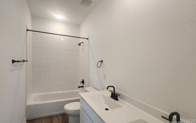 1443 Lockett Falls, San Antonio, TX 78245, 4 Bedrooms Bedrooms, ,2 BathroomsBathrooms,Residential,For Sale,1443 Lockett Falls,0,1909513