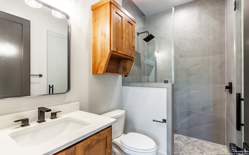 205 Timber Place, La Vernia, TX 78121, 4 Habitaciones Habitaciones , ,3 BañosBaños,Residential,En Venta,205 Timber Place,0,1894505